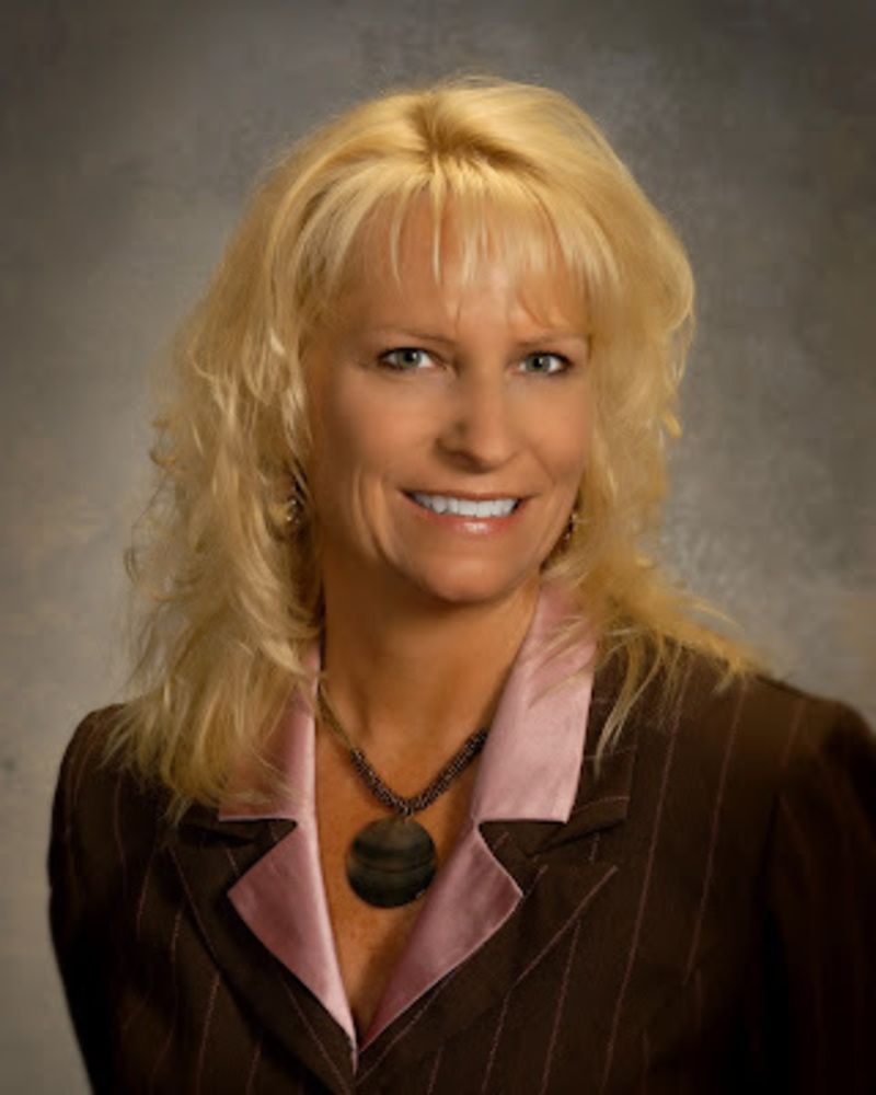 Meet your Posher, Roxanne